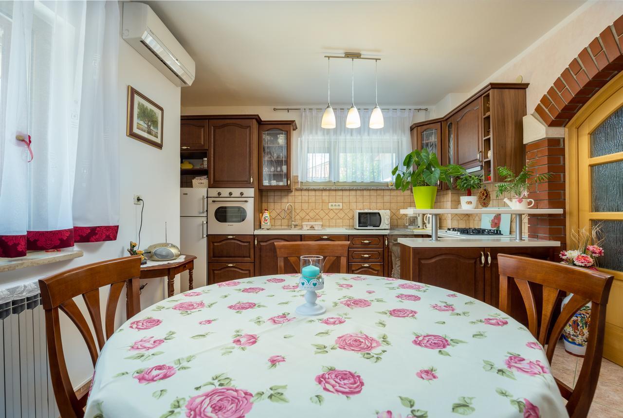 Apartments Janko Ρόβινι Εξωτερικό φωτογραφία